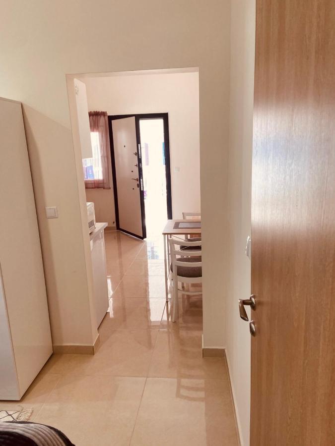 Ifos Apartment *